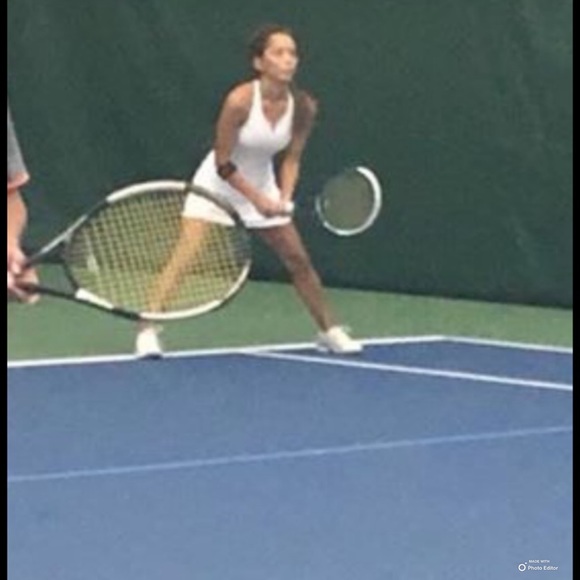 Meet your Posher, Anny - Picture 3 of 3